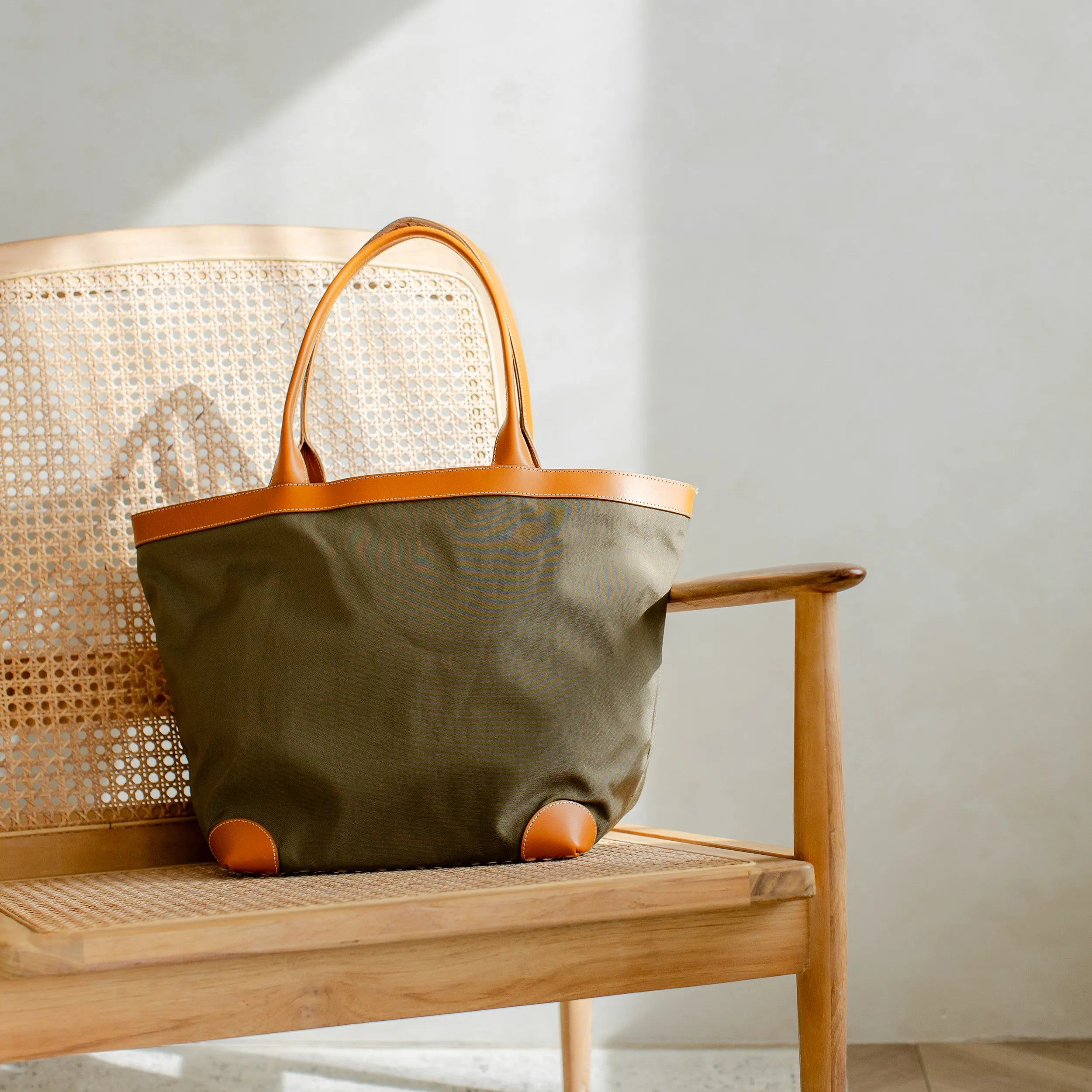 I earth トートバッグ 02912