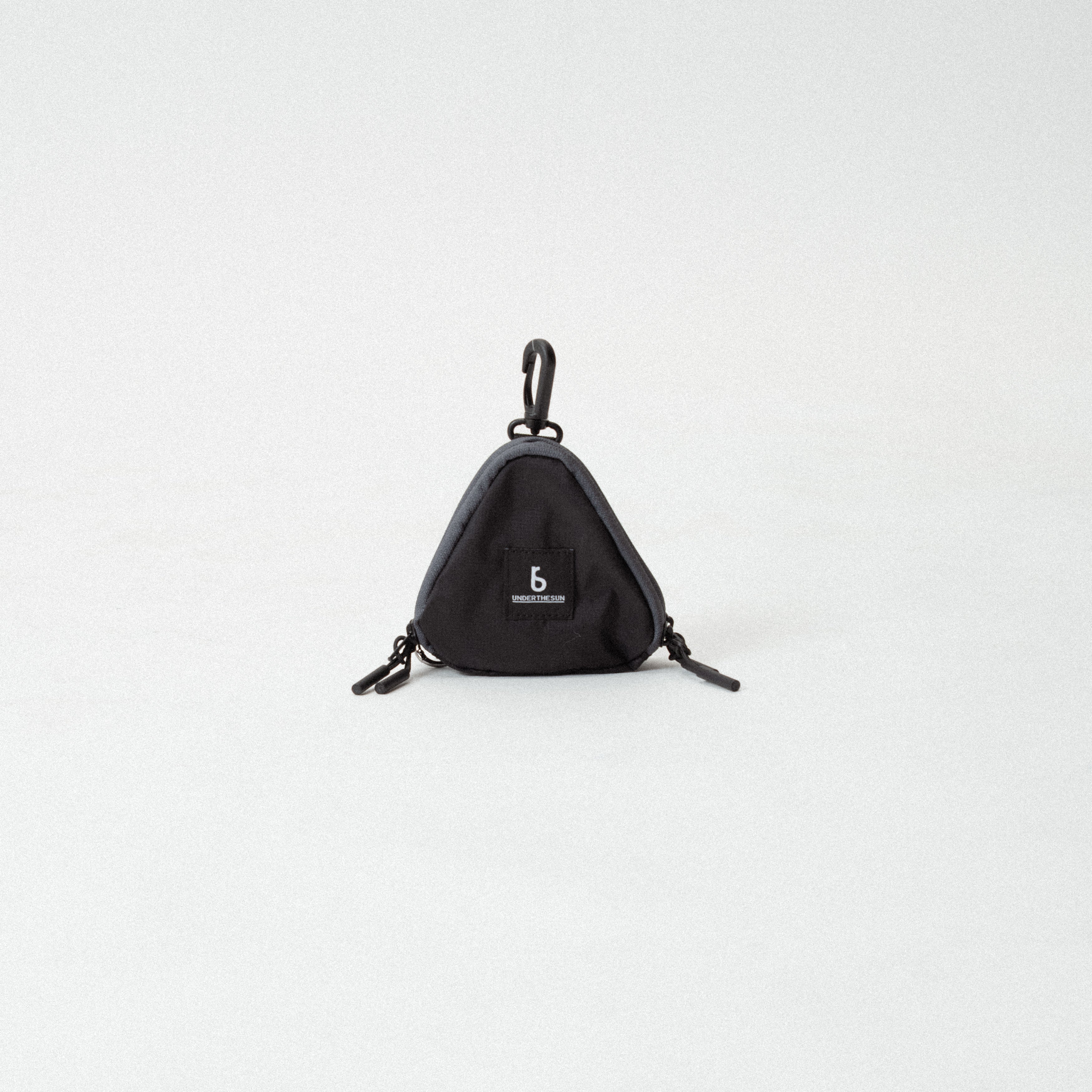 INBLOOM "Triangle Pouch" 50231