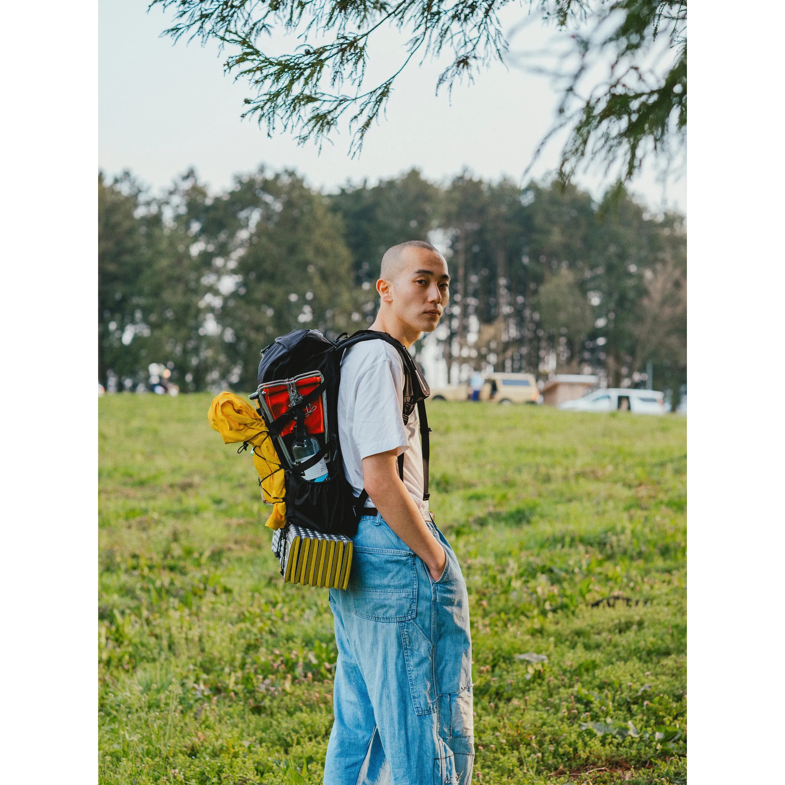 リュックサック、男性モデルのイメージ画像