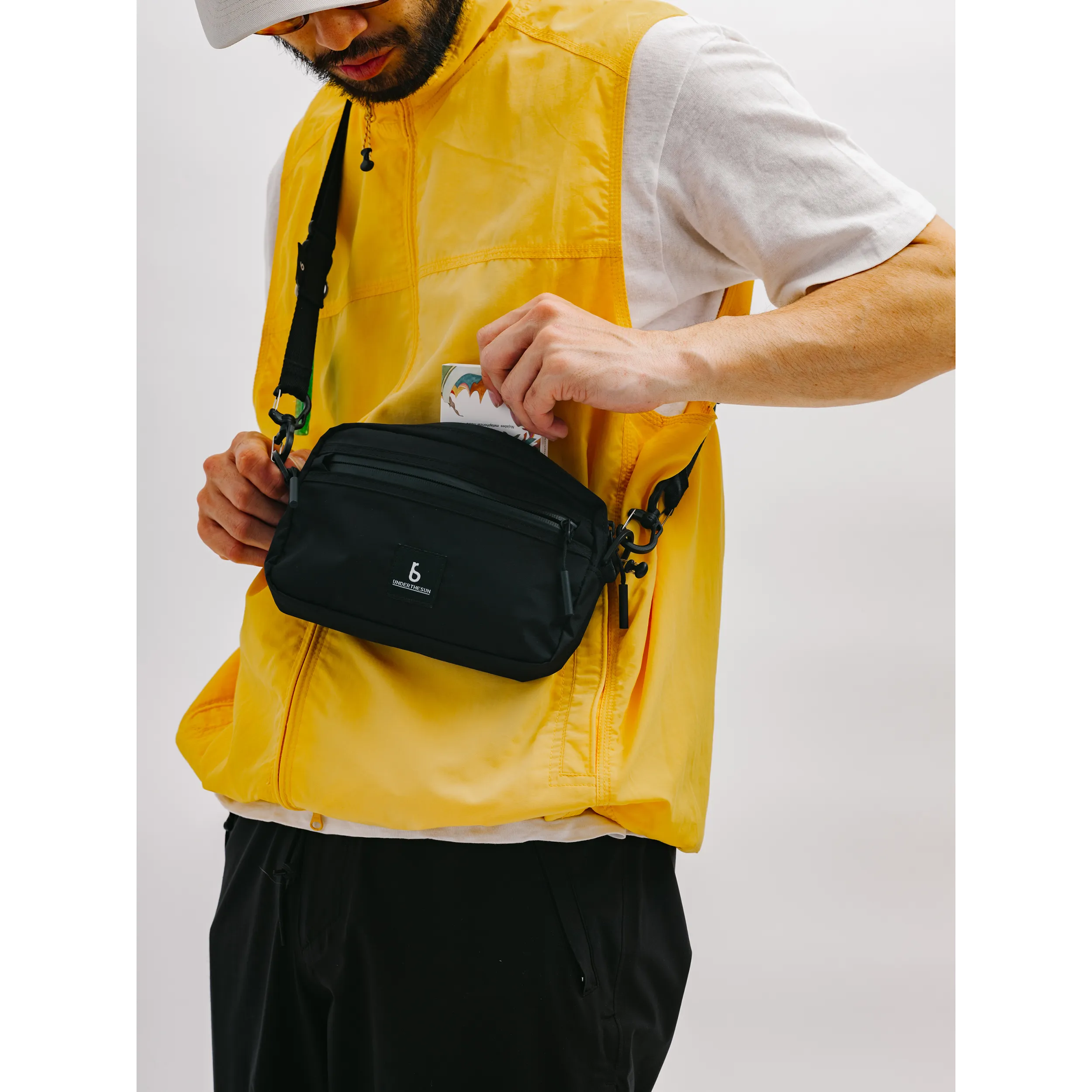 UNDERTHESUN ROLLWITHIT "2Way Pouch" 50119-00