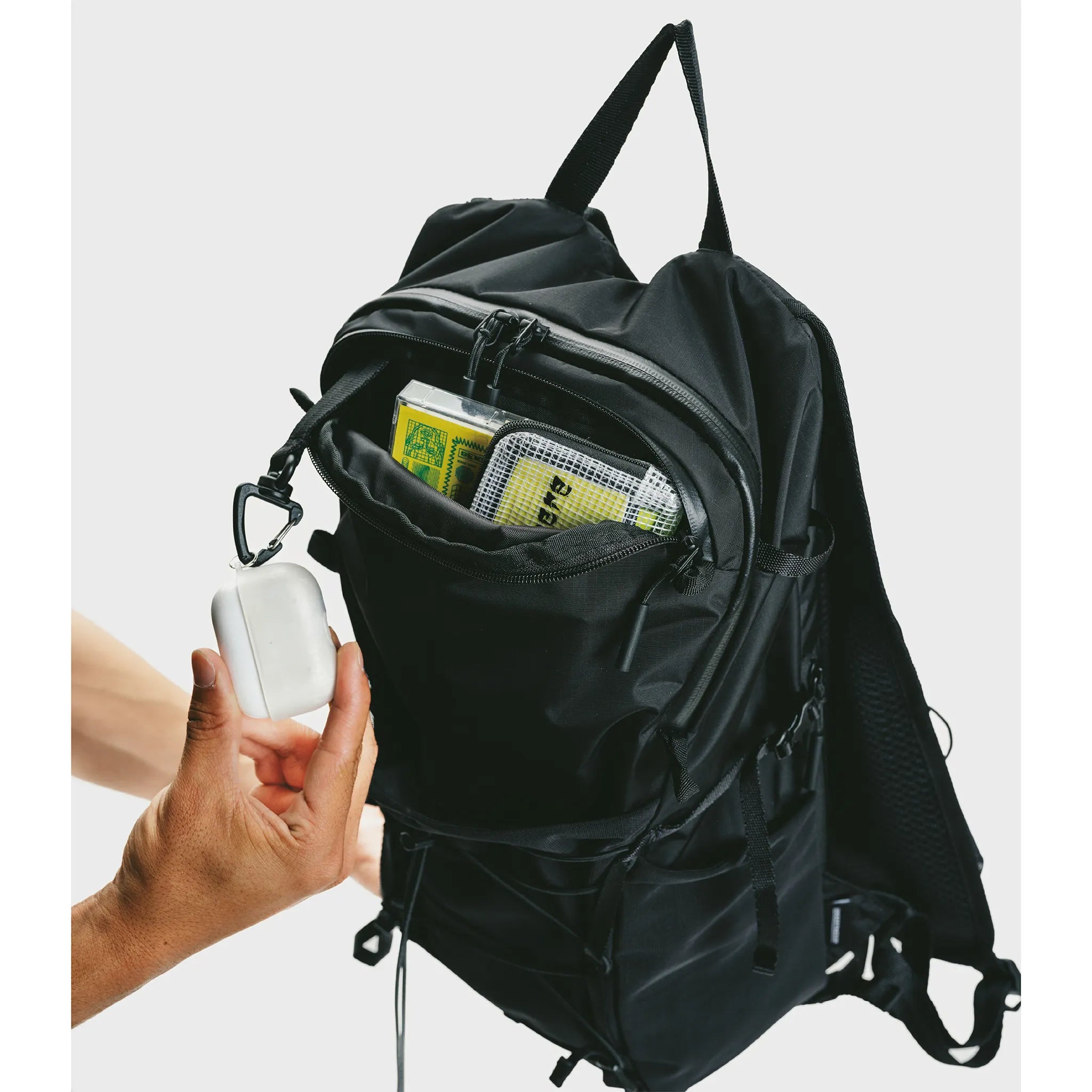 【11月4日先行受注開始(11月21日から順次出荷予定)】UNDERTHESUN ”ROOTS BR 15” Mini Rucksack 50202