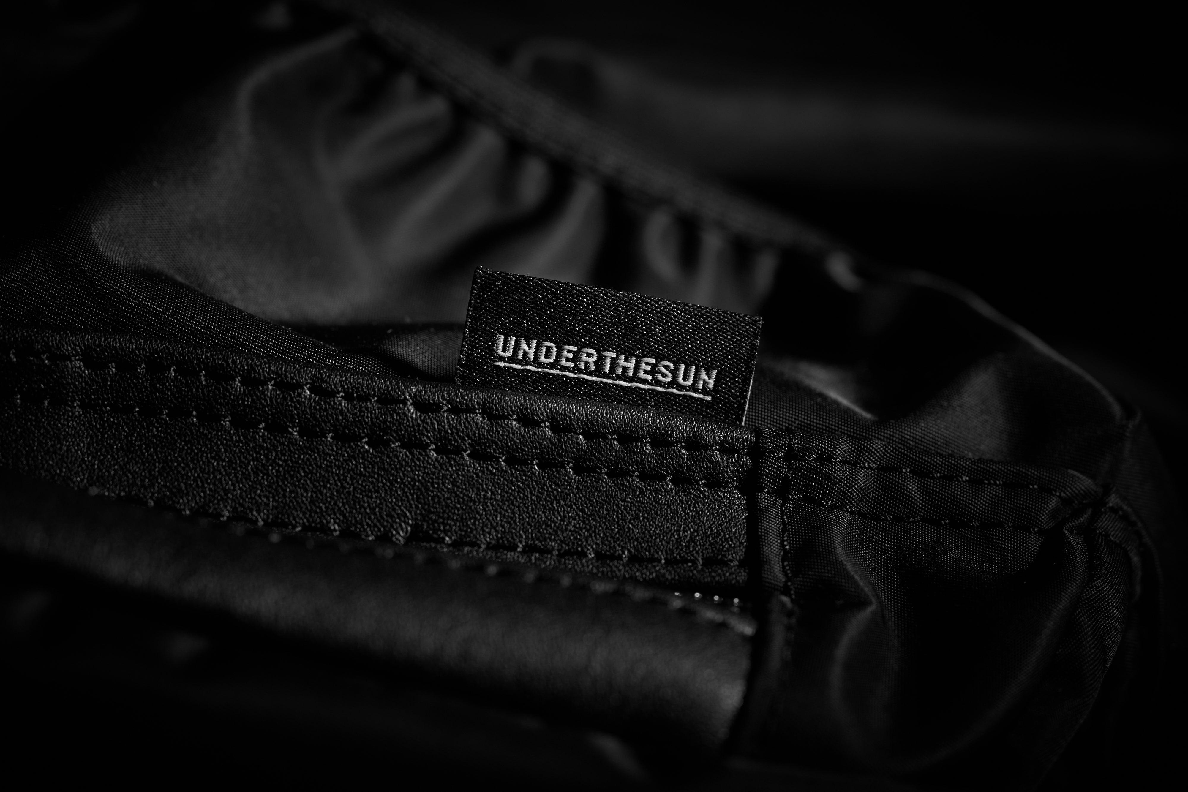 UNDERTHESUN TOTHECORE "2P Flap Backpack" 50122-00