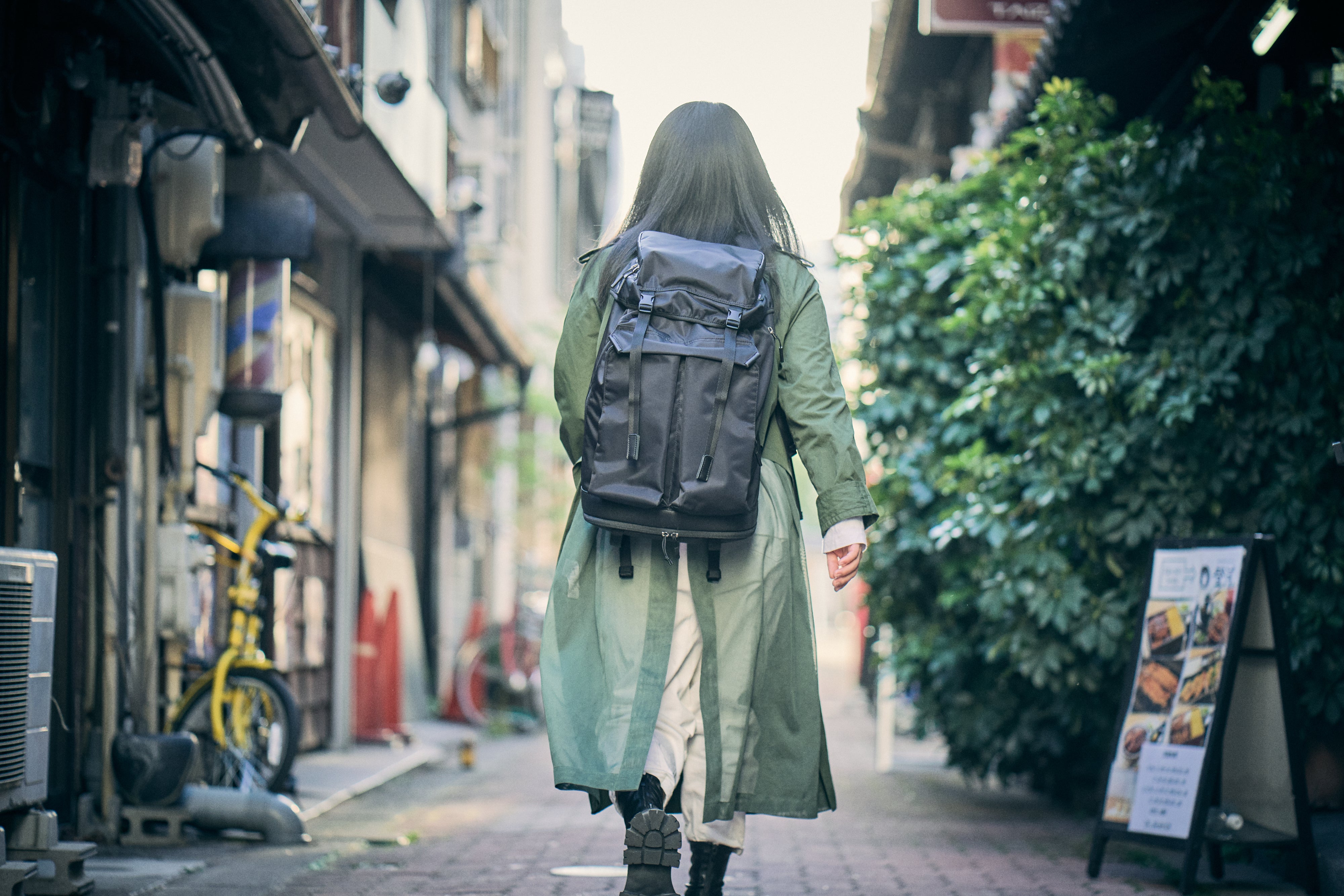 UNDERTHESUN TOTHECORE "2P Flap Backpack"
