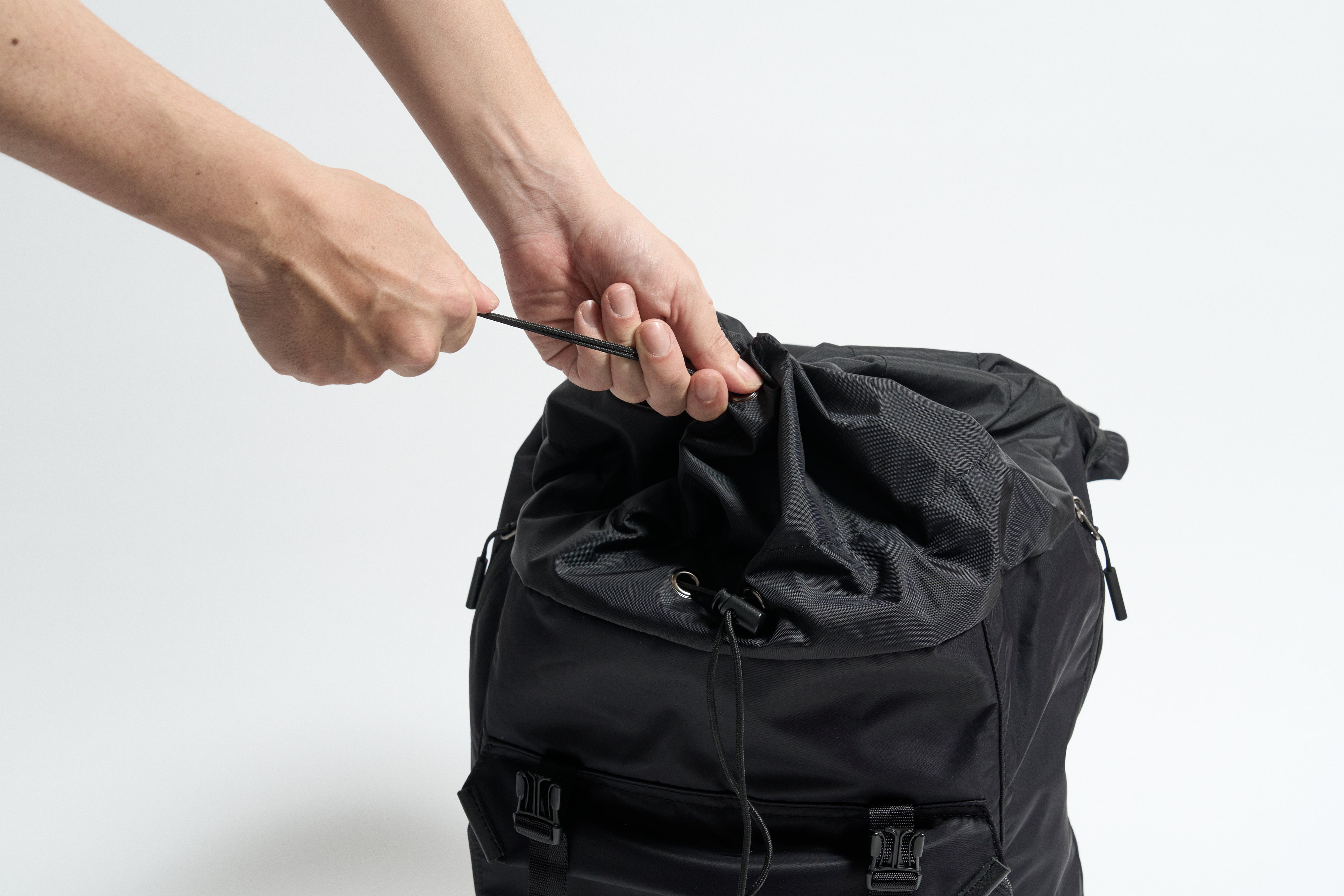 UNDERTHESUN TOTHECORE "2P Flap Backpack"　50122-00