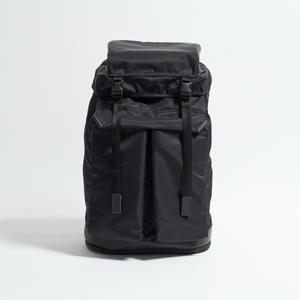 UNDERTHESUN TOTHECORE "2P Flap Backpack"